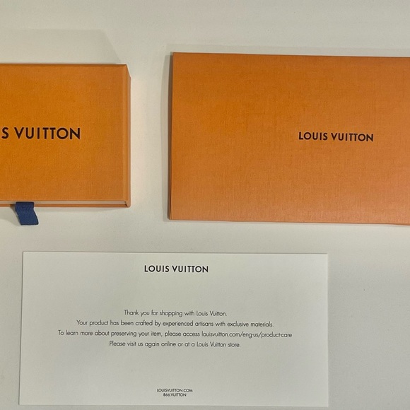 LV CUT CIRCLE KEY HOLDER - Picture 4 of 6